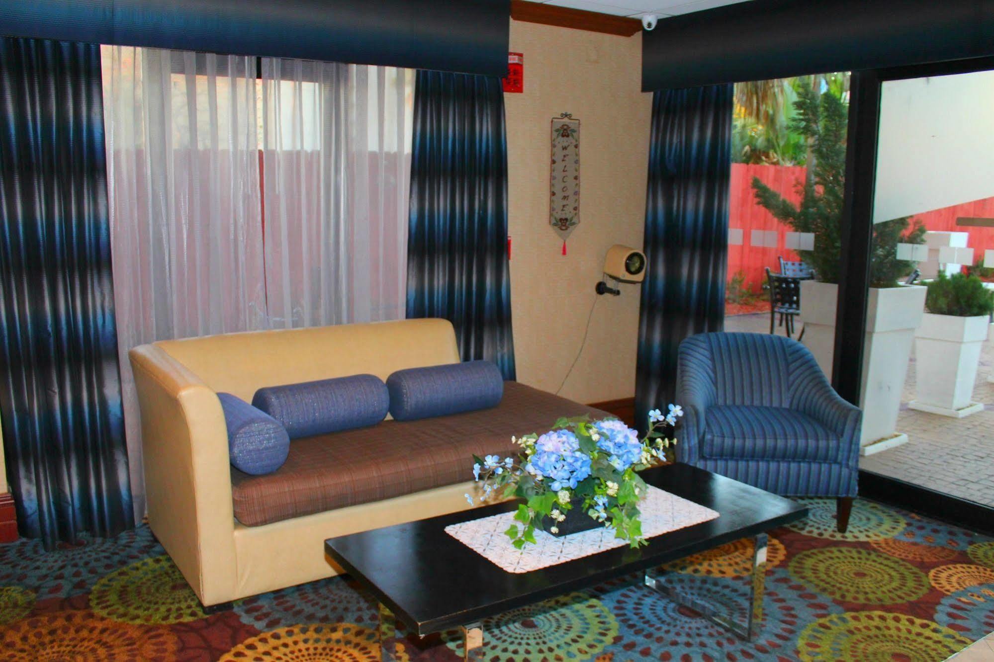 Airport 3* Miami Springs